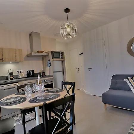 Les Mots Bleus Apartment Dinard Exterior photo
