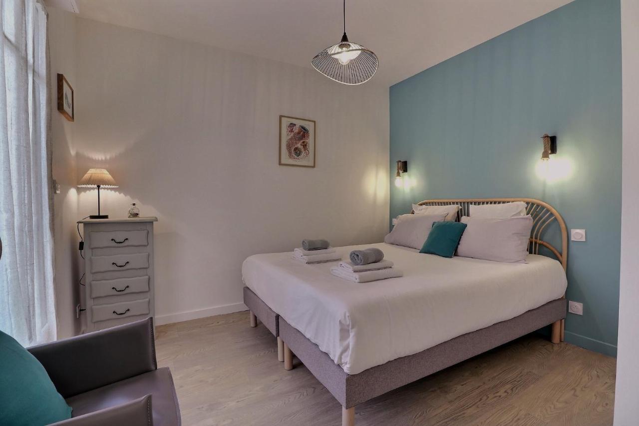 Les Mots Bleus Apartment *